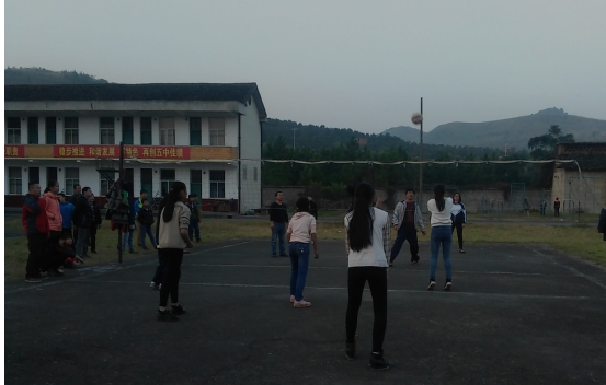 东安五中师生对抗学生获胜