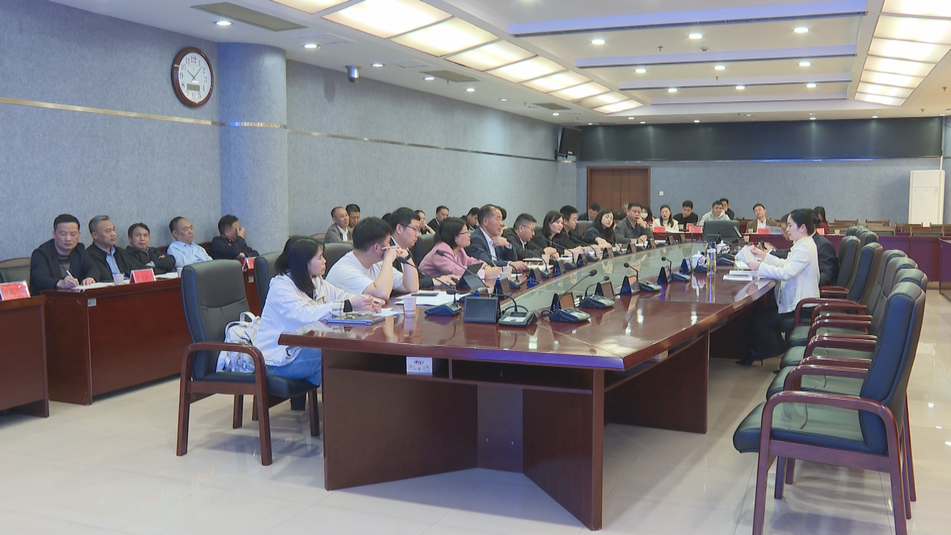 政企有约-2.bmp 政企有约-2.bmp