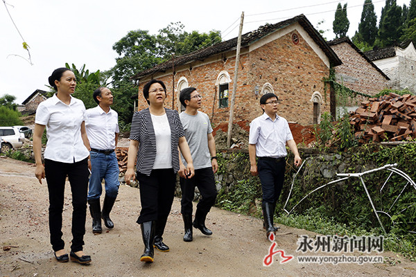 新田:县委书记唐军深入一线指导防汛救灾工作