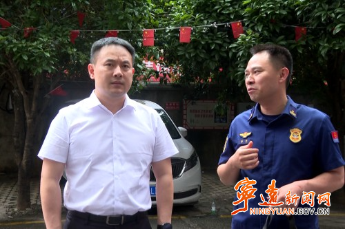 林亮亮调研食品安全和消防安全工作_副本500.jpg